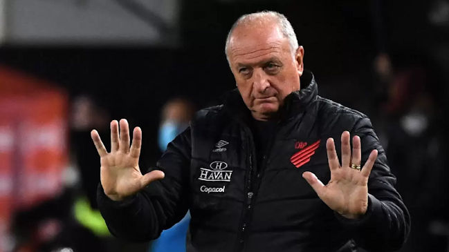 Scolari ve a Paranaense tan favorito como Flamengo para la final de Copa Libertadores
