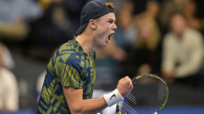 Rune logró un ajustado triunfo sobre Bautista y avanzó a la final del ATP de Basilea