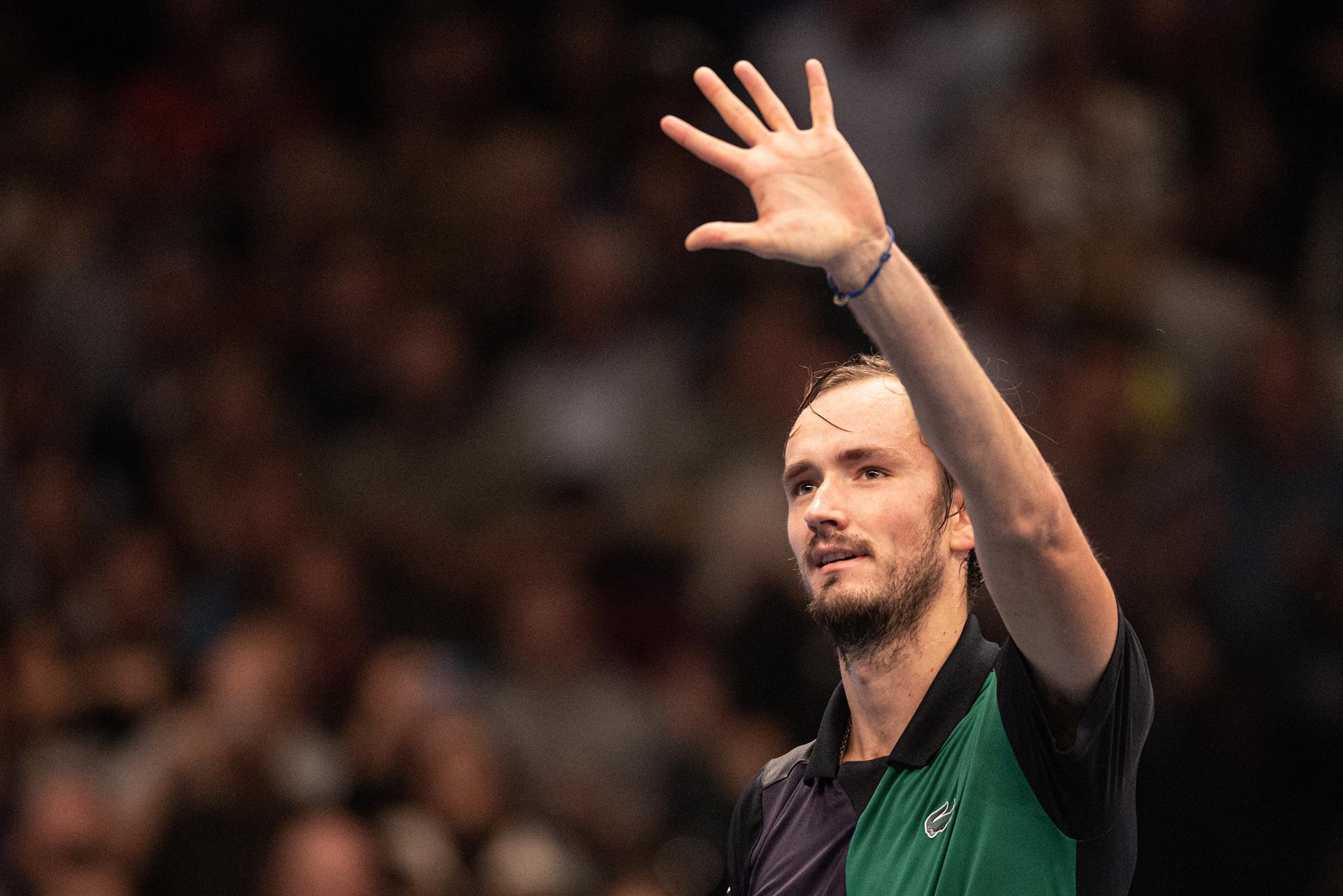 Daniil Medvedev y Denis Shapovalov jugarán la final del ATP de Viena