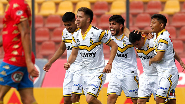 Coquimbo Unido remó desde atrás para vencer a Unión Española en Santa Laura