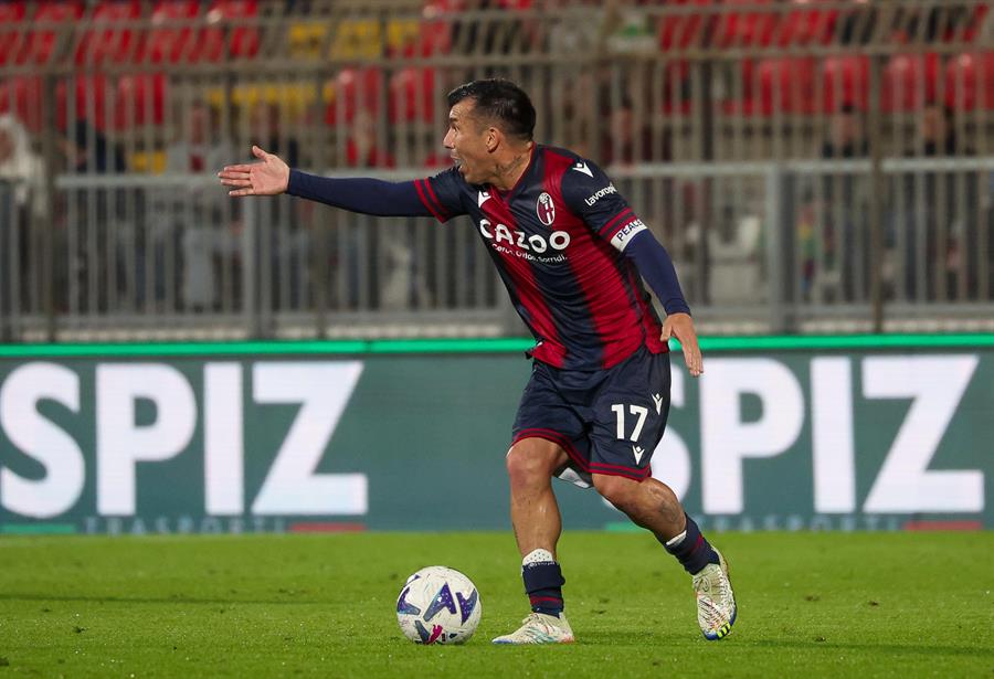 Gary Medel fue estelar en valiosa victoria de Bologna sobre Monza en la Serie A