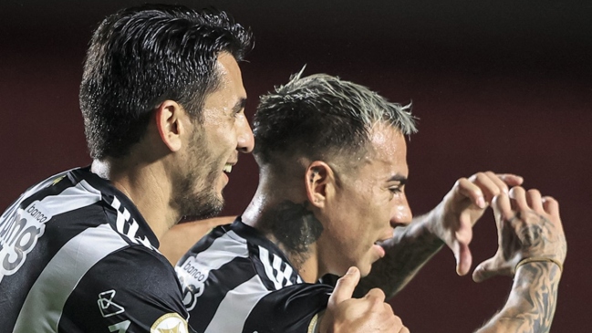 ¡Con olfato goleador! Eduardo Vargas completó un doblete en su retorno a las redes