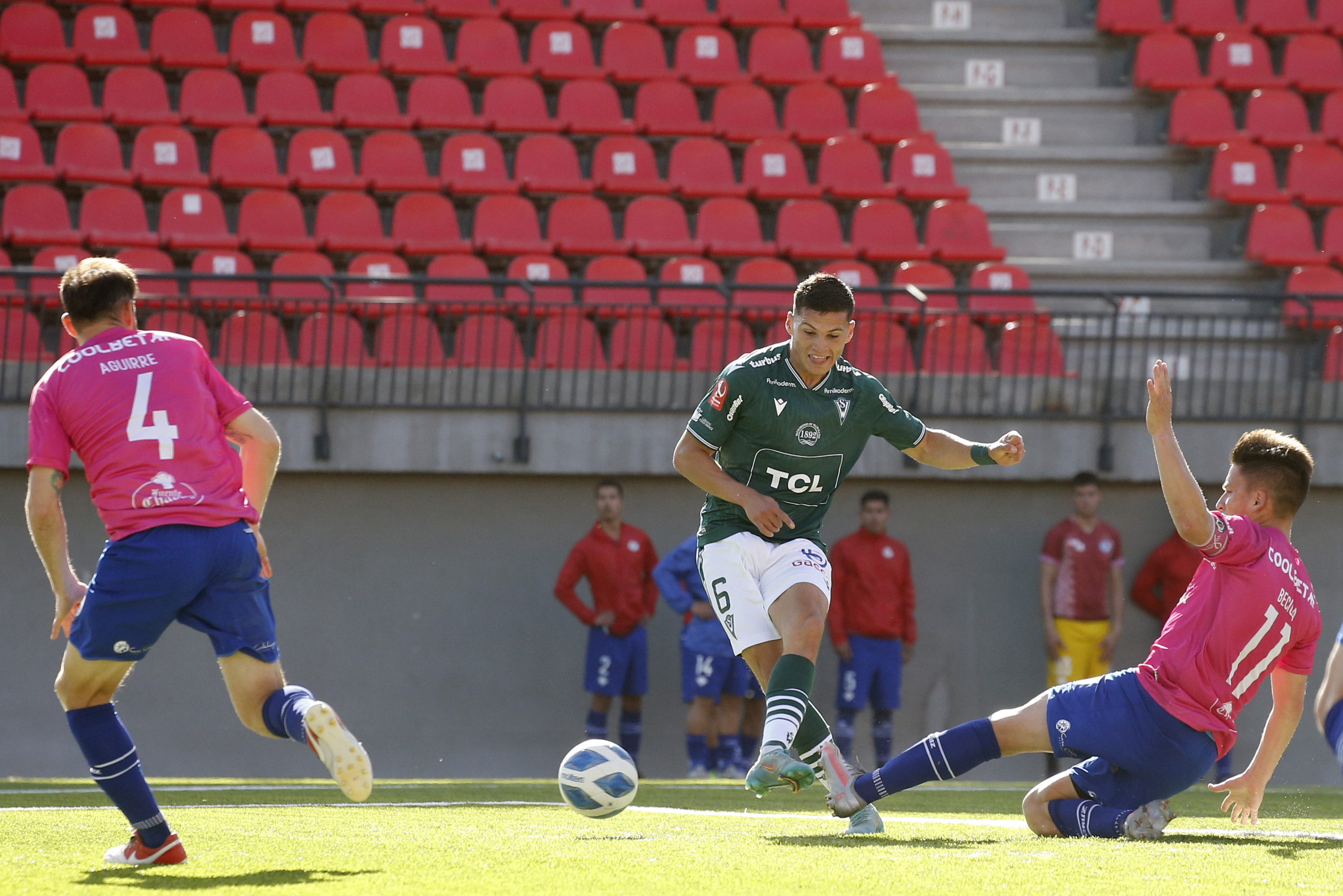 Santiago Wanderers cerró la fase regular de la Primera B con triunfo ante Santa Cruz