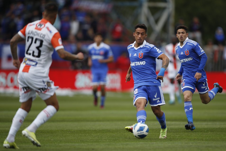 La U cerró otro año para el olvido con caída en “guerra de goles” ante Cobresal