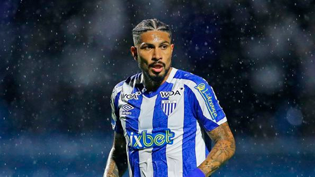 El peruano Paolo Guerrero sufrió el primer descenso de su carrera a los 38 años