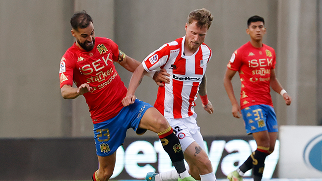 “Esto es Unión”: U. Española cerró un paupérrimo torneo con derrota en La Calera