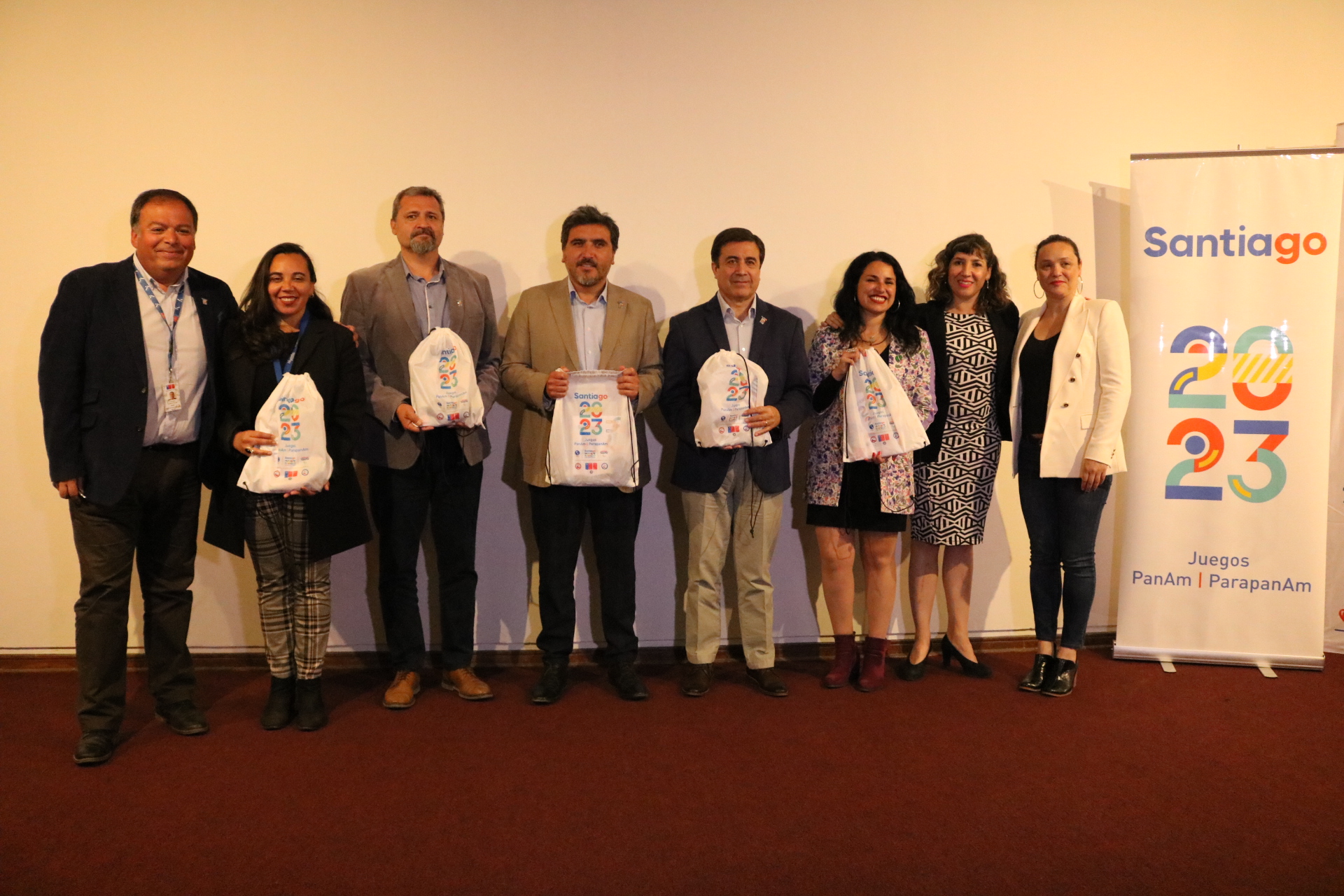 Autoridades de la Región de Valparaíso instalaron mesa de trabajo con miras a Santiago 2023