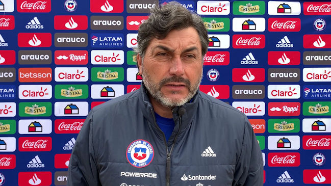 José Letelier: Es importante ir generando una mixtura en la selección para preparar el repechaje