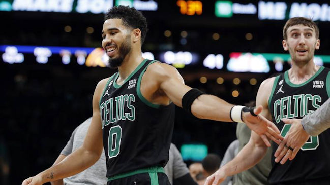 Jayson Tatum hilvanó la quinta victoria de Boston Celtics a costa de Denver Nuggets