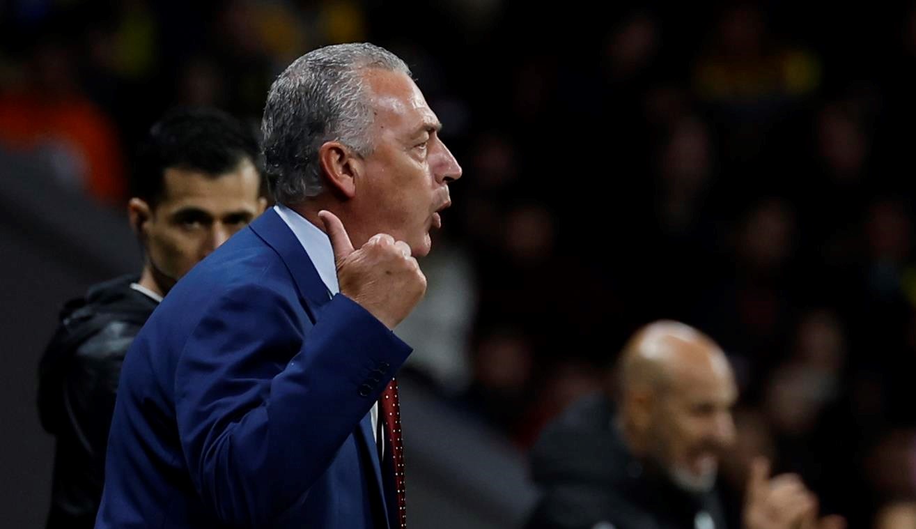 Alfaro expresó preocupación por Byron Castillo: Le haremos exámenes para descartar una lesión