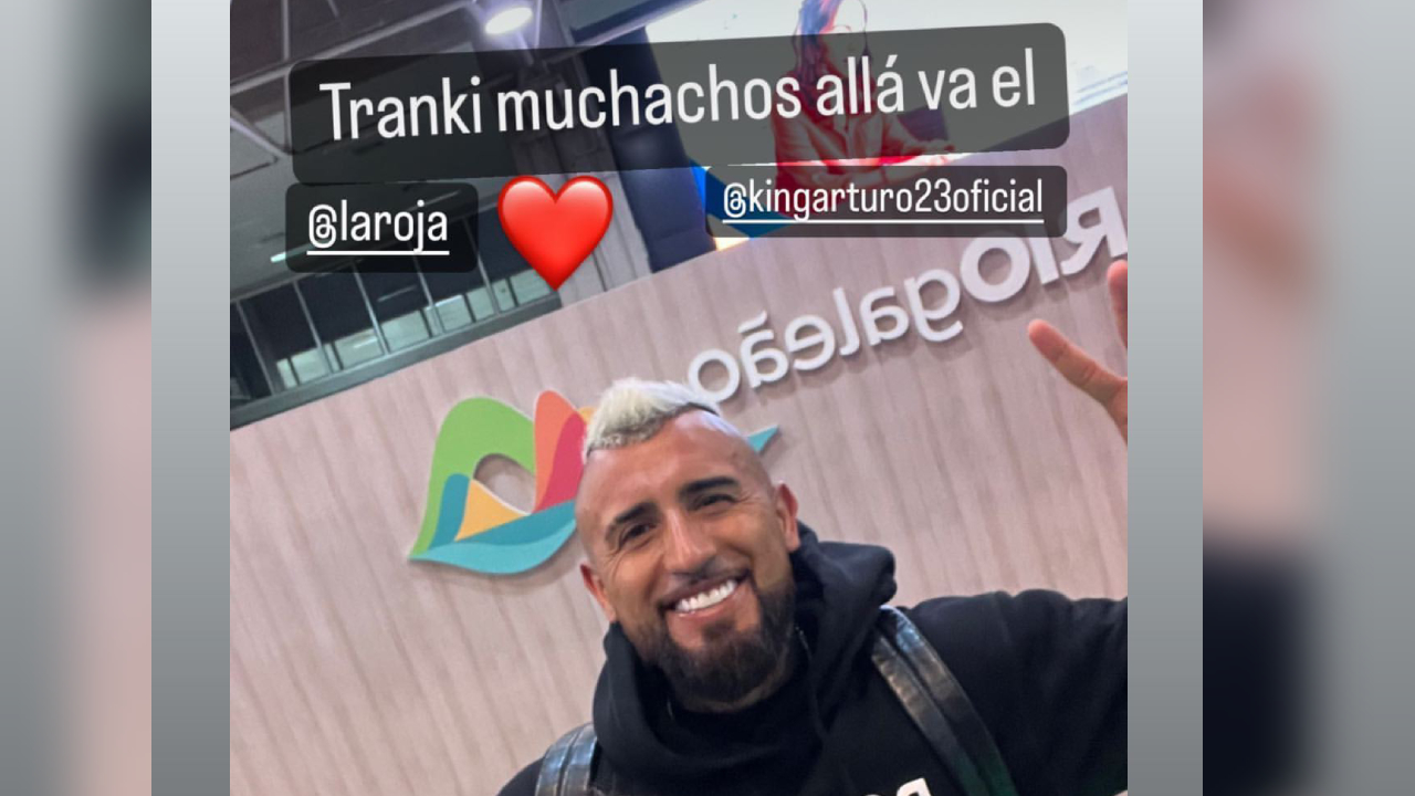 “Tranqui muchachos”: Arturo Vidal viajó a Europa para sumarse a La Roja