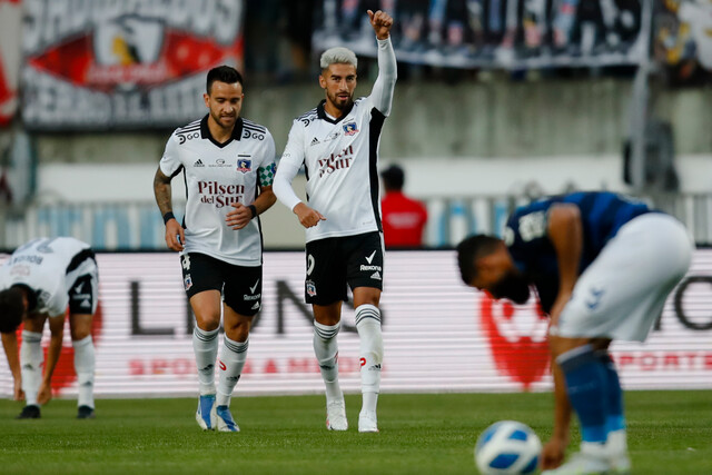 Un certero Colo Colo aplastó al Real Betis de Pellegrini a punta de golazos