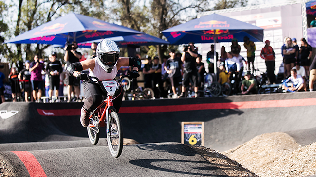 Bensink y Von Niederhäusern ganaron el UCI Pump Track en San Carlos de Apoquindo