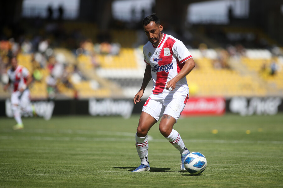 Universidad de Chile hará una tercera oferta por Ronald de la Fuente