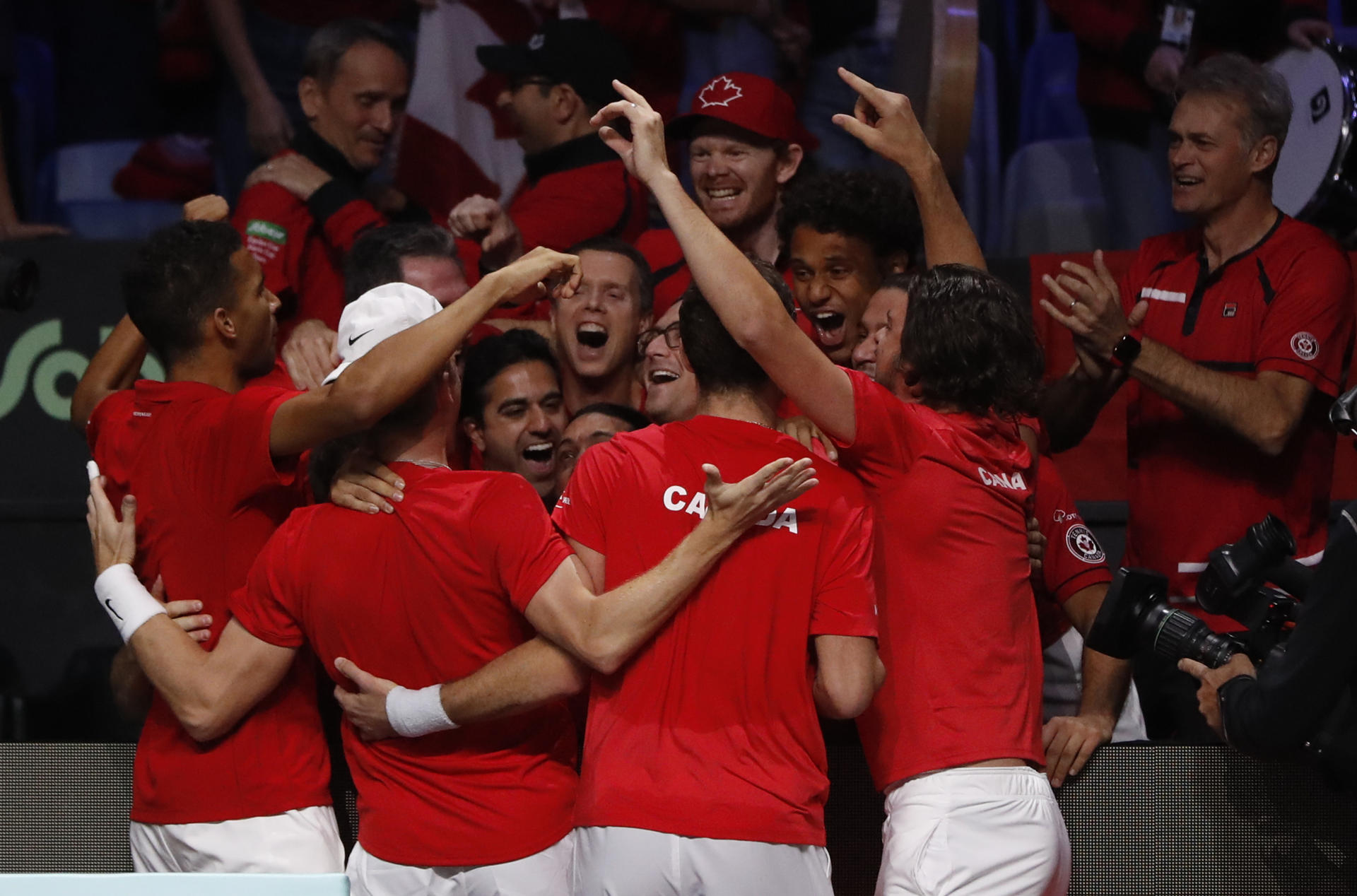 Canadá venció a Alemania y enfrentará a Italia en las semifinales de Copa Davis