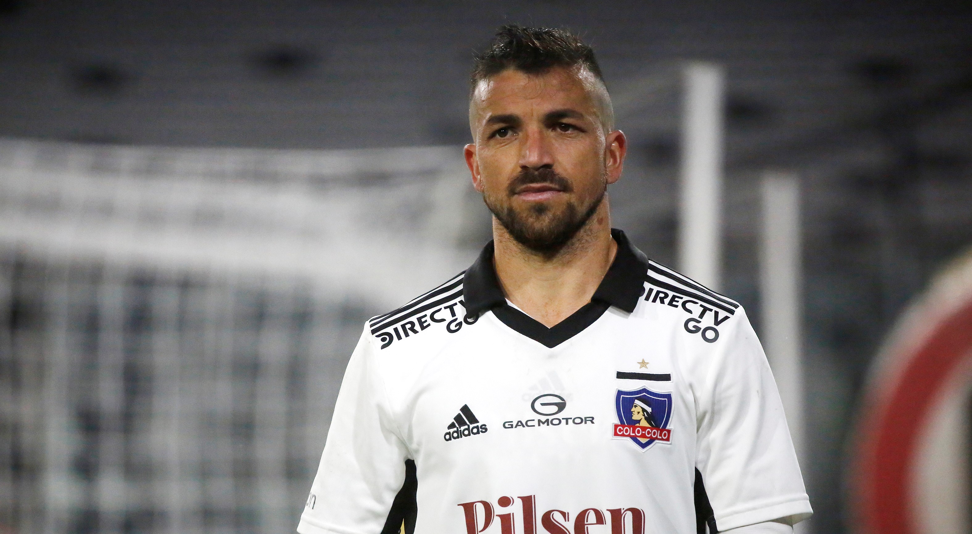Vuelco en la renovación de Gabriel Costa en Colo Colo: Pidió tiempo para una decisión final