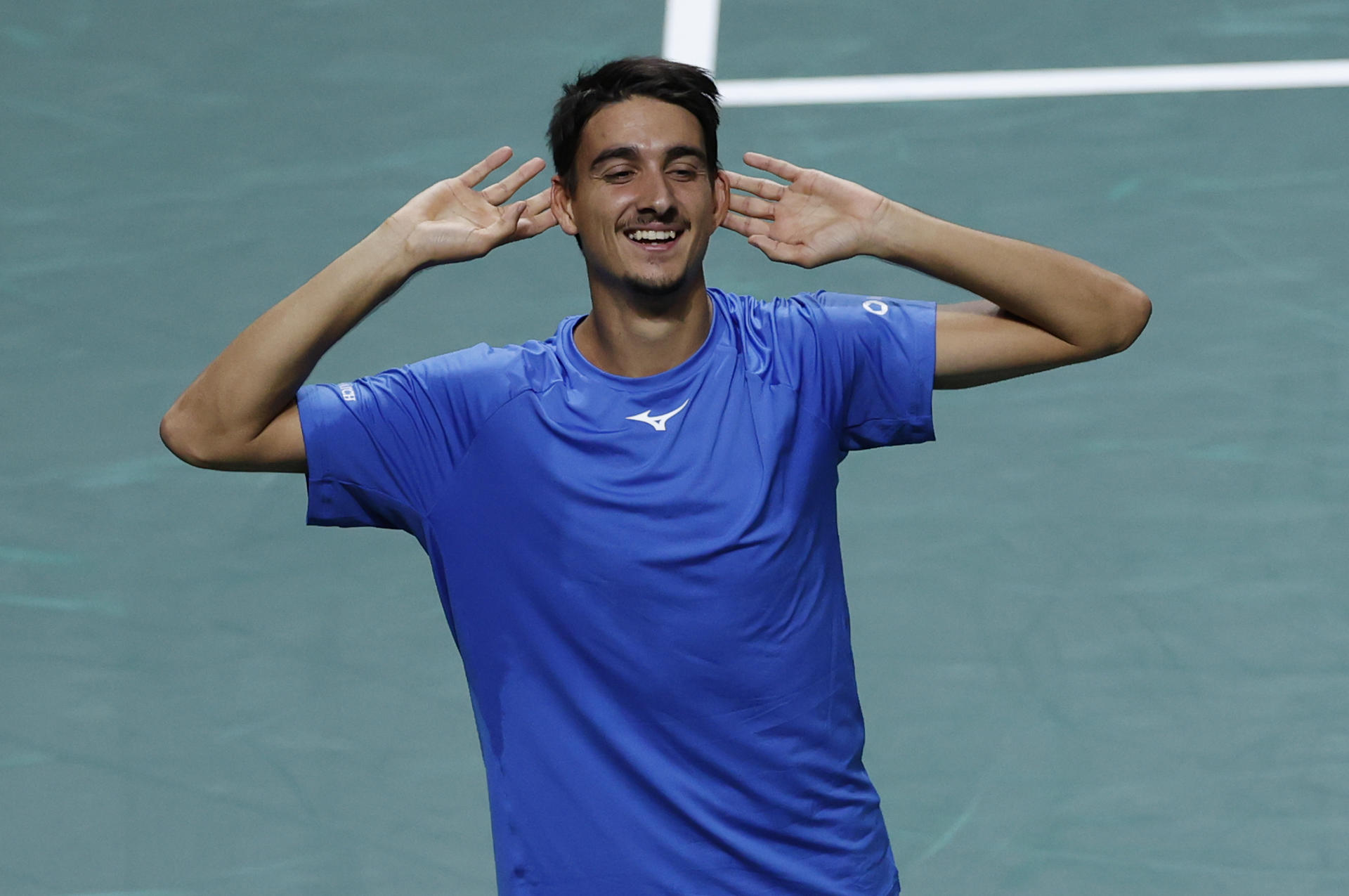 Italia tomó ventaja ante Canadá en Copa Davis con el triunfo de Sonego sobre Shapovalov
