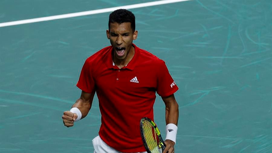 Felix Auger-Aliassime le dio vida a Canadá en semifinales de Copa Davis al vencer a Lorenzo Musetti