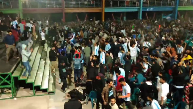 En Bangladesh festejaron masivamente el triunfo de Argentina sobre México en el Mundial