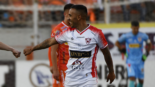 Jorge Luna se matriculó con el tercer gol de Copiapó en la final con Cobreloa