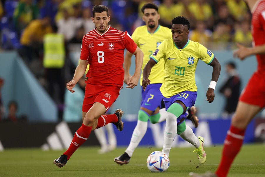 Casemiro se vistió de goleador y le dio a Brasil el avance a octavos ante Suiza