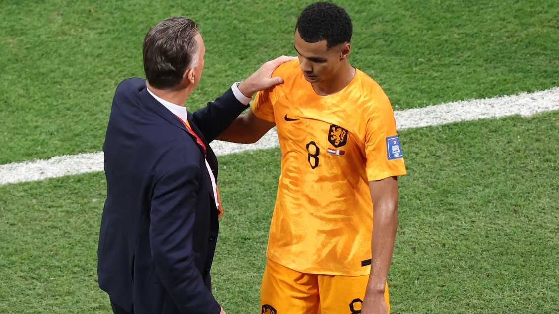 Van Gaal alucinó con la figura de Países Bajos: “Gakpo tiene todo para ser una gran estrella”