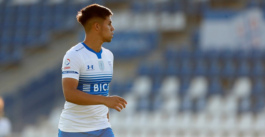 Universidad Católica oficializó el regreso de Alexander Aravena