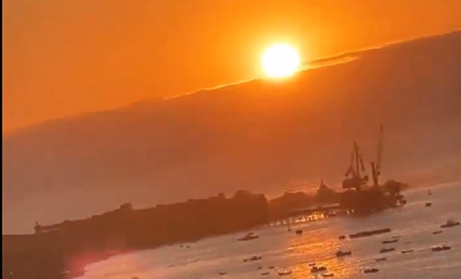 El “romántico” atardecer de Alexis Sánchez en Tocopilla al son de Miguel Bosé