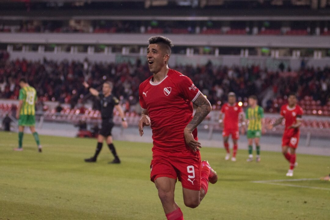 “En la ruta del León”: La U busca nombres para reforzar el equipo de Mauricio Pellegrino