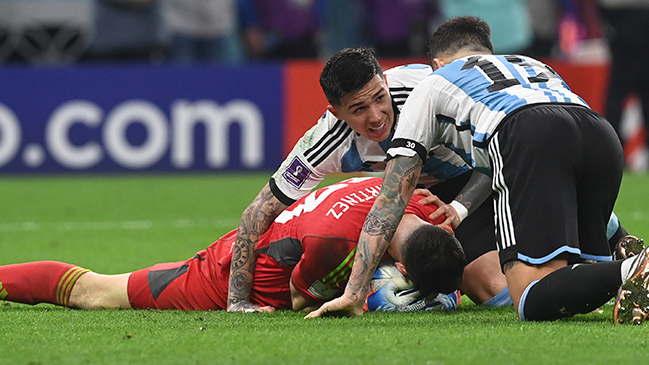 “Dibu” Martínez se convirtió en el héroe de Argentina con extraordinaria tapada en los descuentos