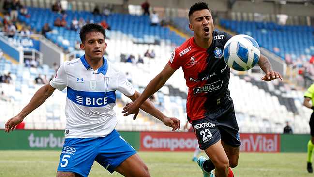 Universidad Católica anunció principio de acuerdo con Byron Nieto