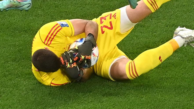 Unai Simón salvó a España con gran atajada a Cheddira