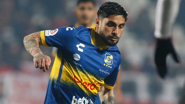 Bryan Carvallo y Ariel Uribe serán las dos primeras incorporaciones de Unión Española