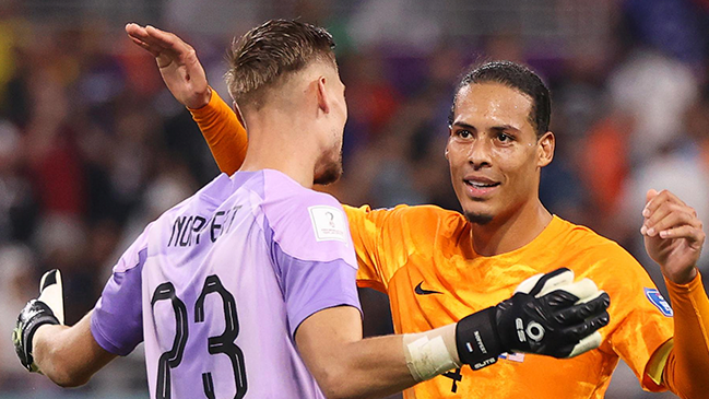 Arquero de Países Bajos: Messi es un ser humano como nosotros, también falla