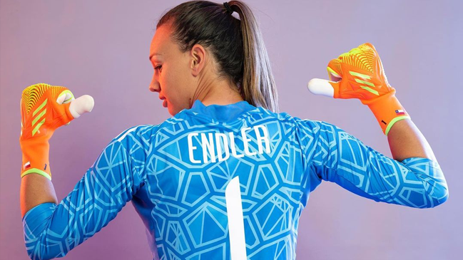 Christiane Endler fue elegida la mejor arquera del mundo por segundo año consecutivo