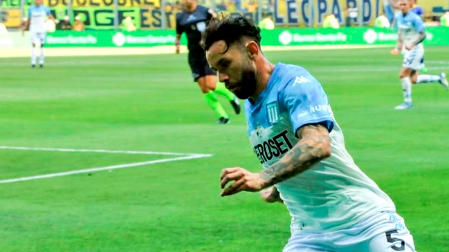 Eugenio Mena se despidió de Racing con emotivas palabras