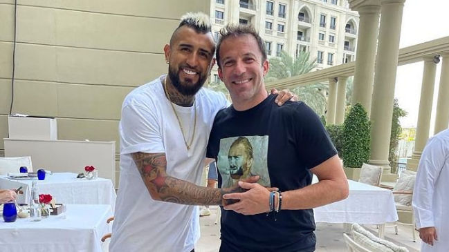 Vidal se encontró con Alessandro del Piero: “Fue un verdadero placer compartir cancha contigo”
