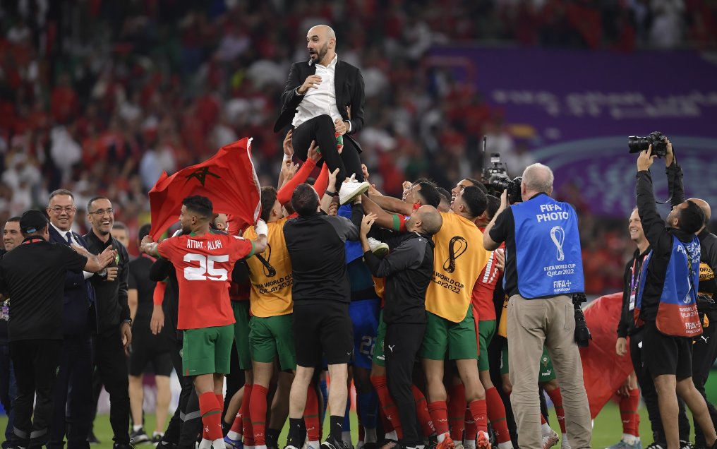 El eufórico festejo de los jugadores de Marruecos por la histórica clasificación a semifinales