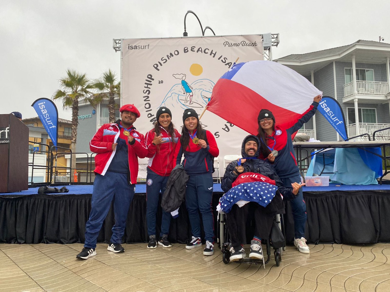 Team Chile de Parasurf se lució con tres medallas en el Mundial de Pismo