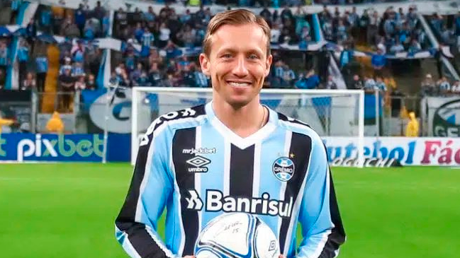 Gremio separó de un entrenamiento a Lucas Leiva por problemas cardíacos