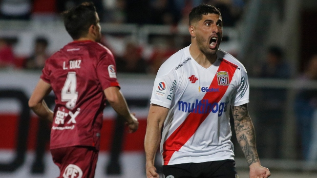 Federico Castro renovó su vínculo con Curicó Unido