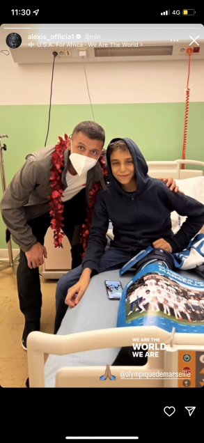 Alexis visitó hospital de niños en Marsella