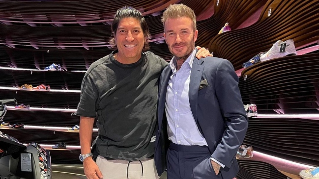 “¿Quién tiene más pinta?”: El encuentro de Iván Zamorano con David Beckham en Qatar