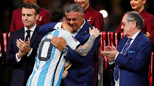 [ANALISIS] Messi se sienta en la mesa de Maradona