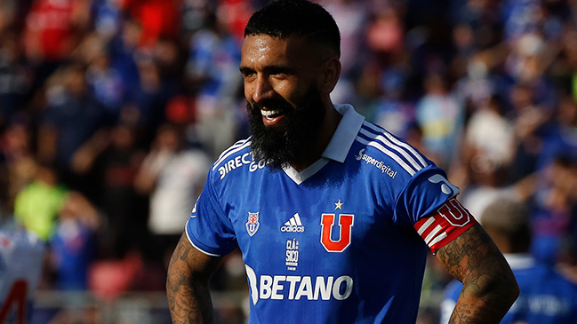 No será considerado: Ronnie Fernández entrena aparte en Universidad de Chile