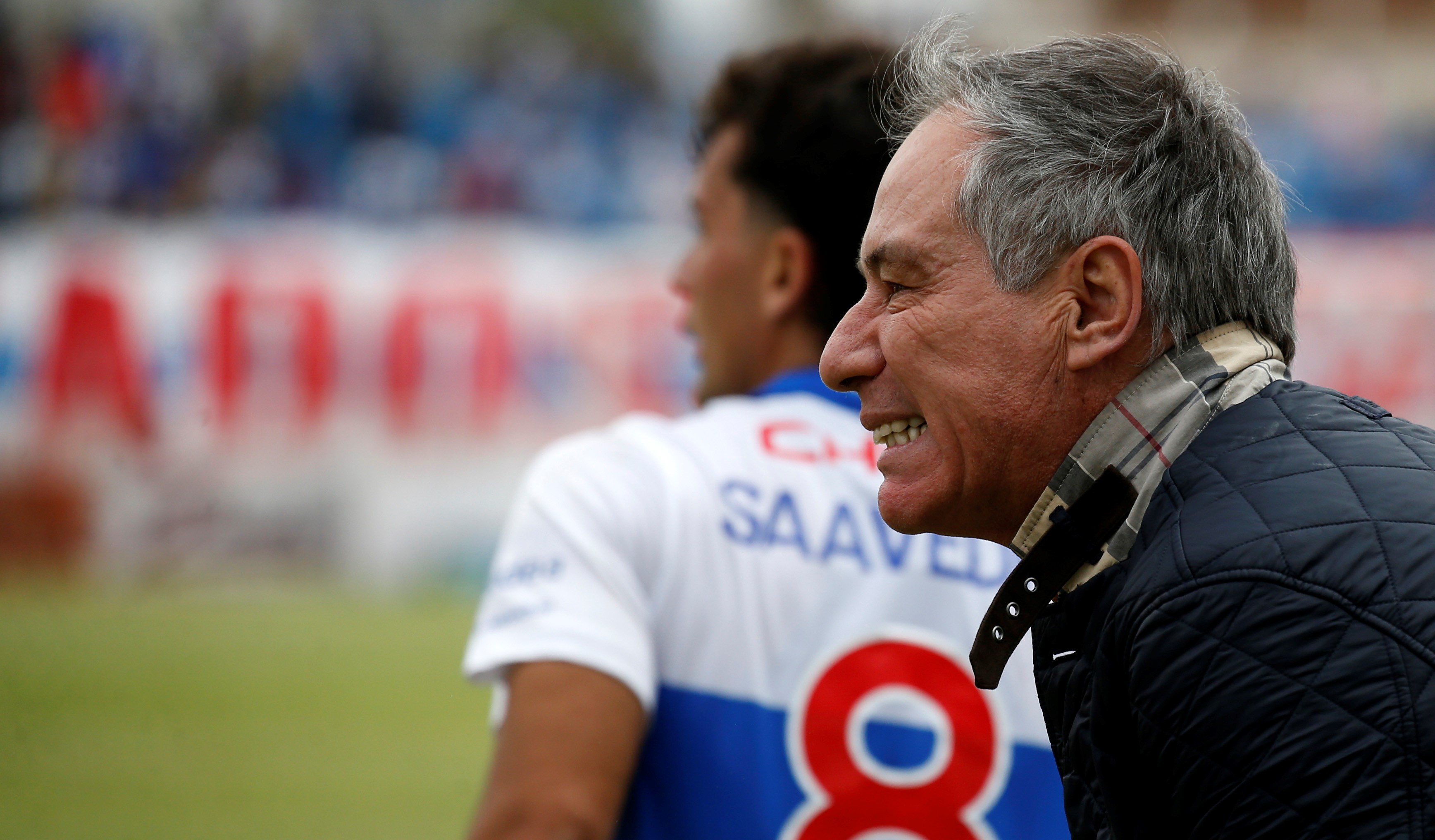 Holan quiere dos volantes antes de cerrar el plantel de la UC para el 2023