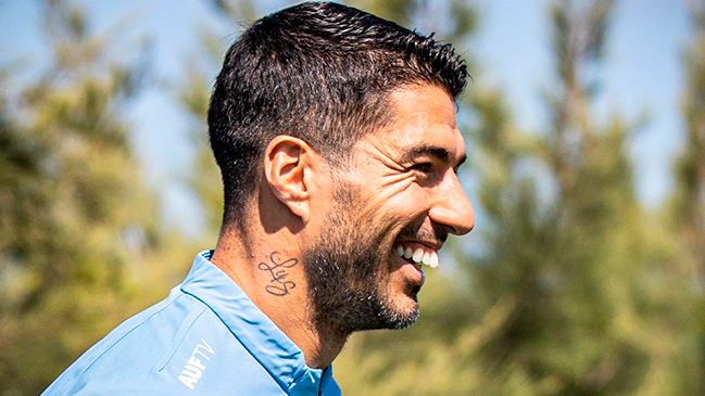 Luis Suárez y su familia llegaron a Rosario para pasar la Navidad con Messi