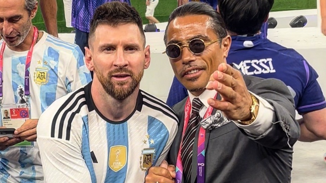 FIFA investigará cómo el chef Salt Bae ingresó a la cancha en festejos de Argentina en el Mundial