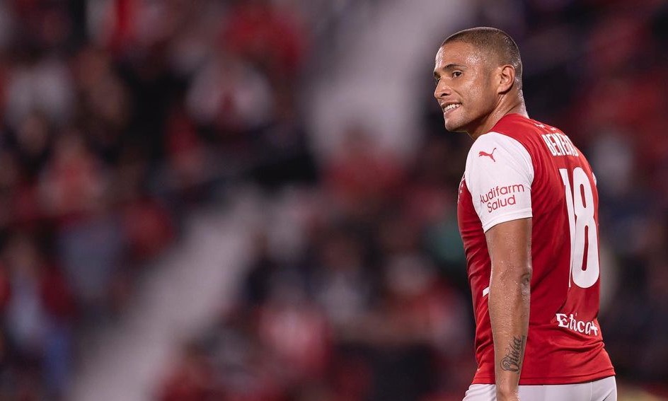 Colo Colo afina los últimos detalles para sellar el fichaje de Leandro Benegas