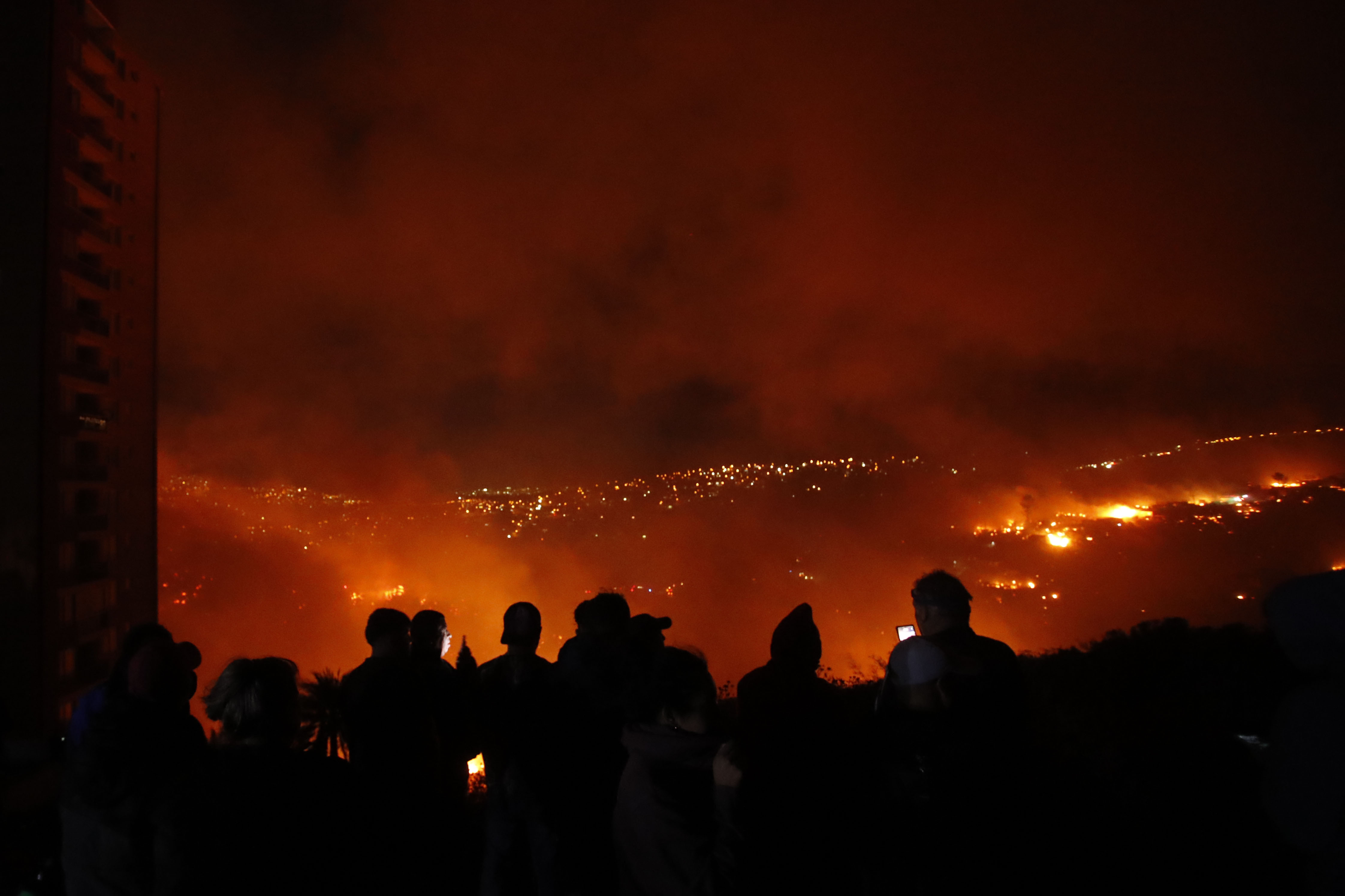 Jugador Jorge Romo perdió su casa por incendio en Viña del Mar